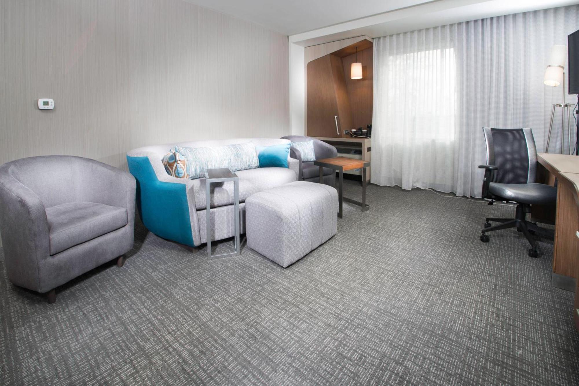 Courtyard Largo Medical Center Drive Hotel Екстериор снимка