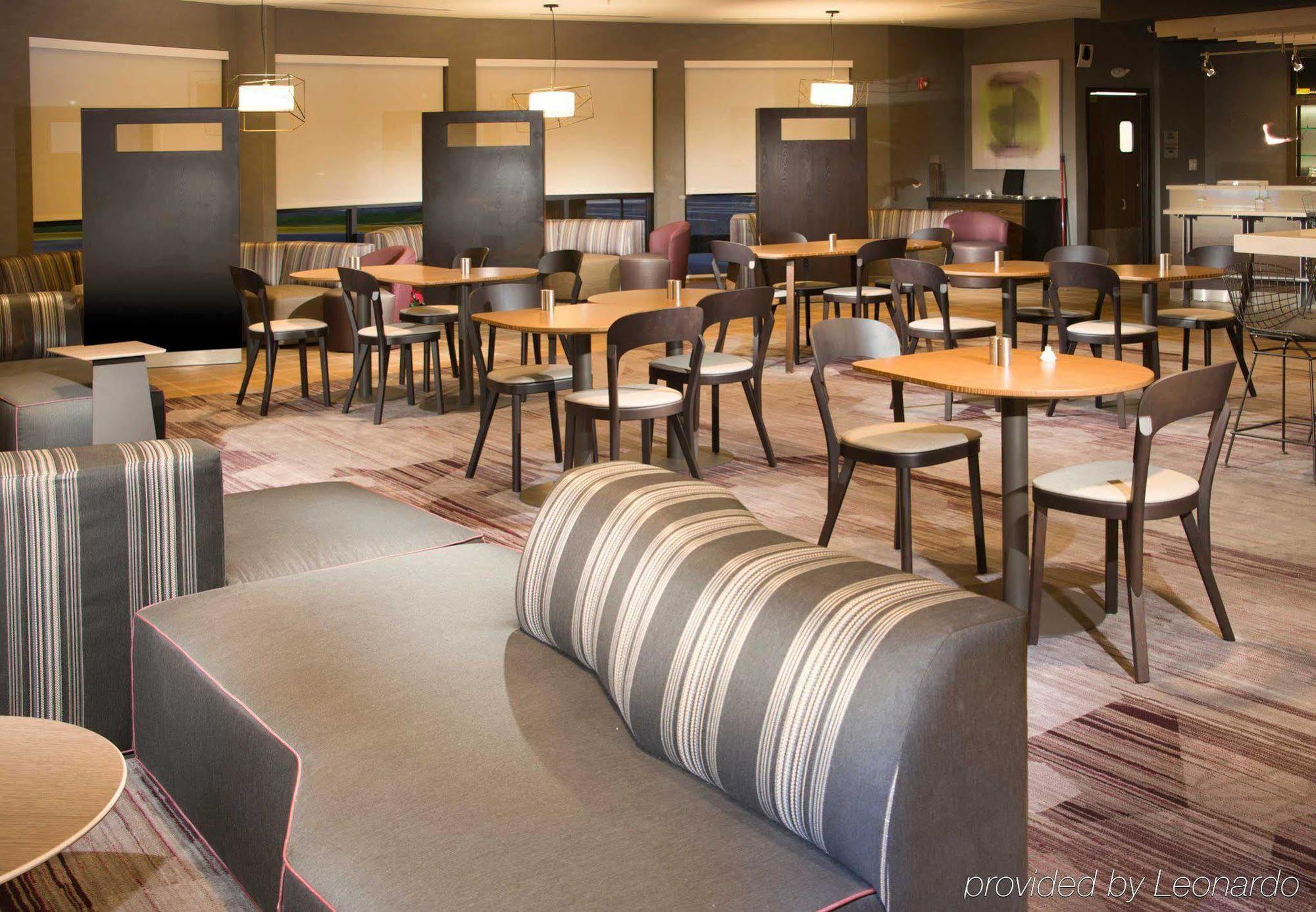 Courtyard Largo Medical Center Drive Hotel Екстериор снимка