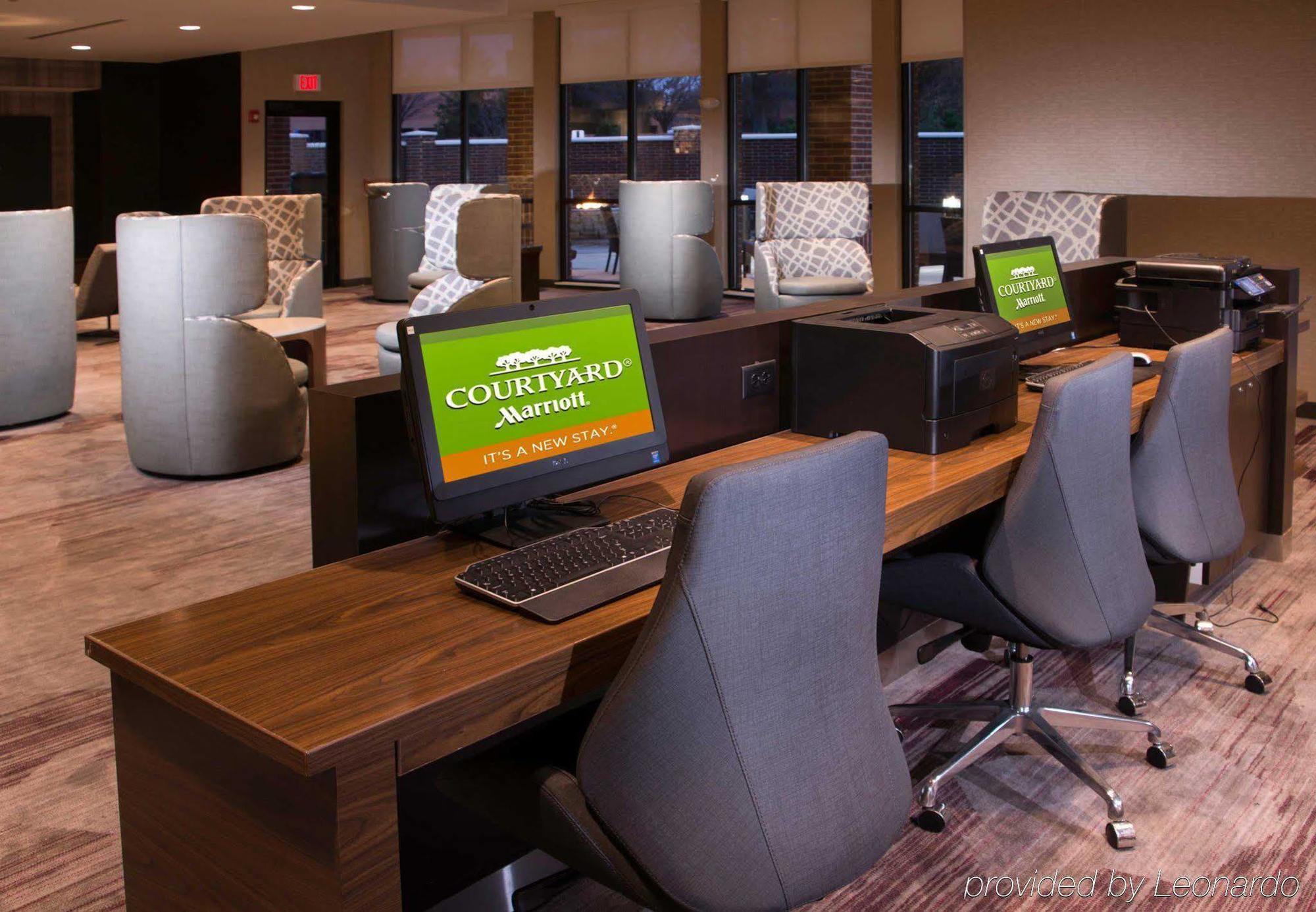 Courtyard Largo Medical Center Drive Hotel Екстериор снимка