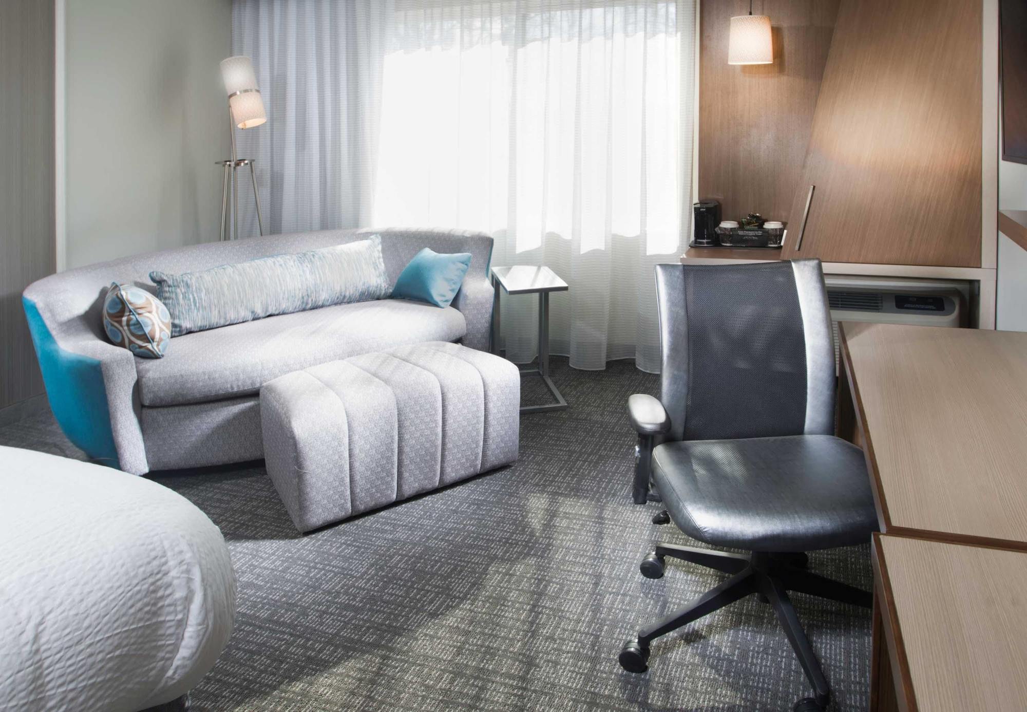Courtyard Largo Medical Center Drive Hotel Екстериор снимка